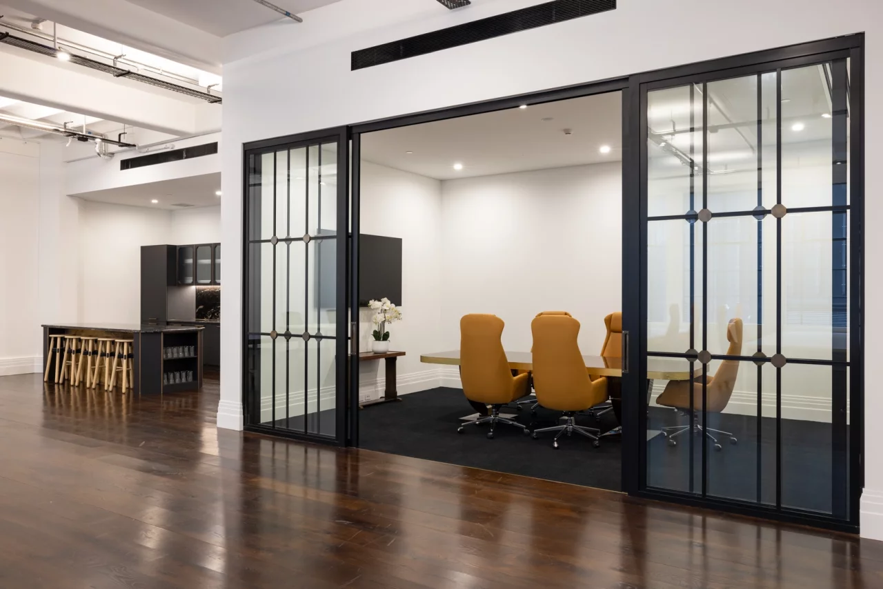 Accenture, 131 Queen St